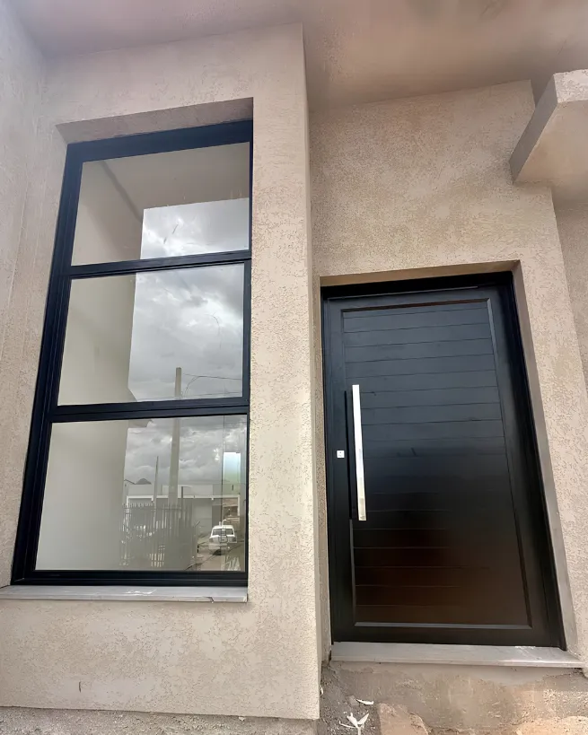 Janela de vidro em Hortolândia - janela de vidro para área residencial